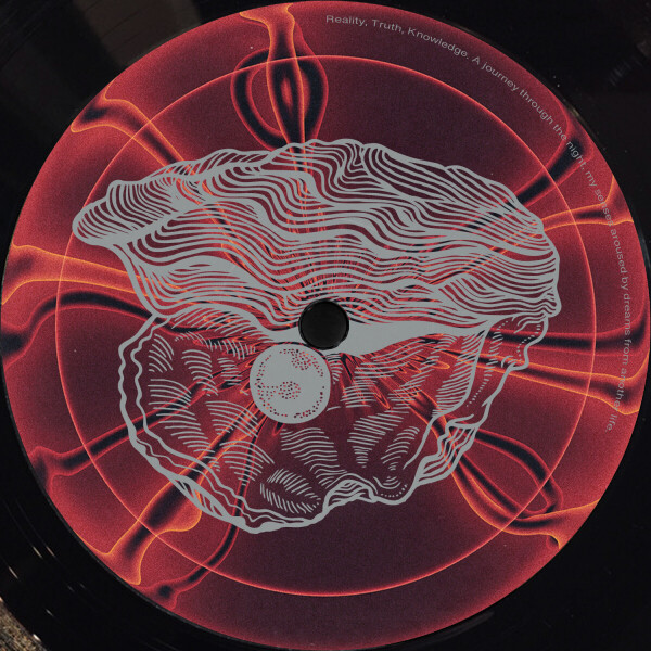 Junes - Shifting Sands (w/ Central Remix)