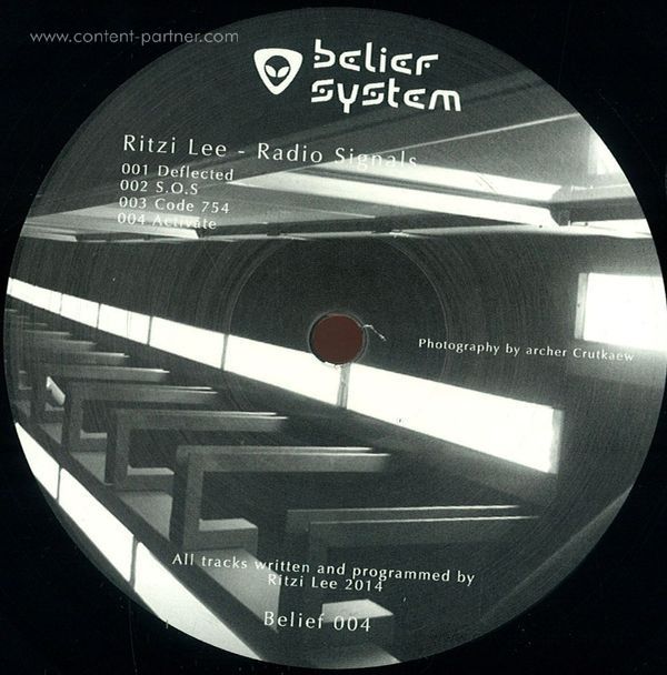 Ritzi Lee - Radio Signals